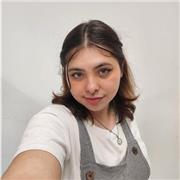 Profesora de lengua, que imparte a niños entre seis y doce años